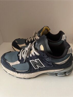 New Balance navy, gray and cream Men's 2002R Sneakers